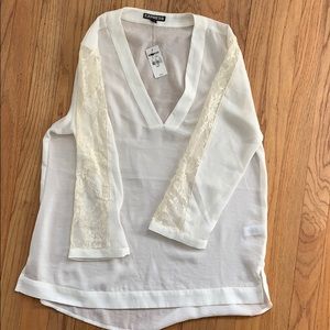 Express Blouse w/lace sleeves